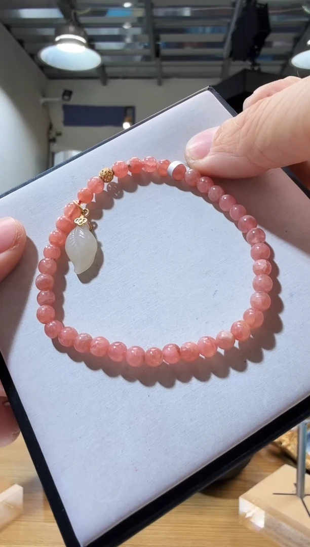 未镶嵌菱锰矿（红纹石）手绳优0142 约4mm