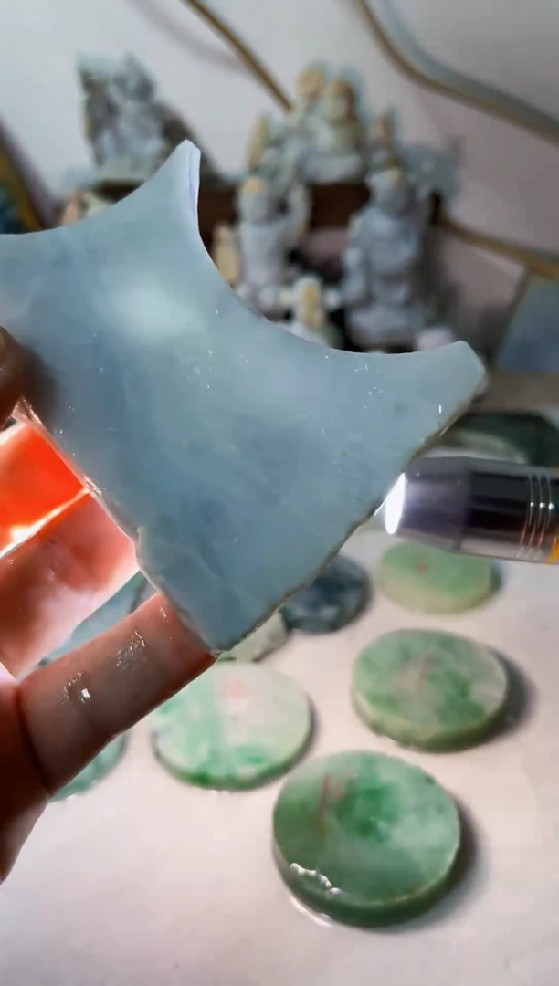 【闪购商品】翡翠吊坠(不含链)未镶嵌A1303