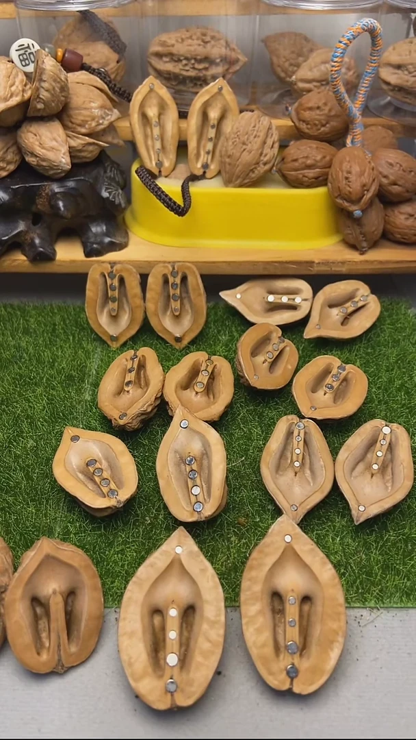 吊坠文玩核桃站*楸子