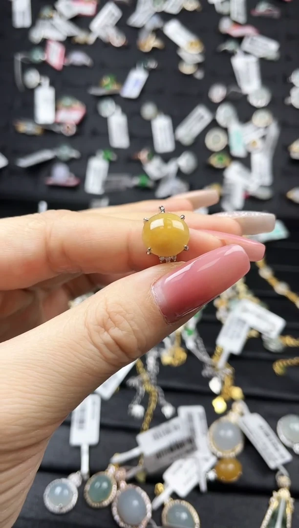 颈饰未镶嵌翡翠我
