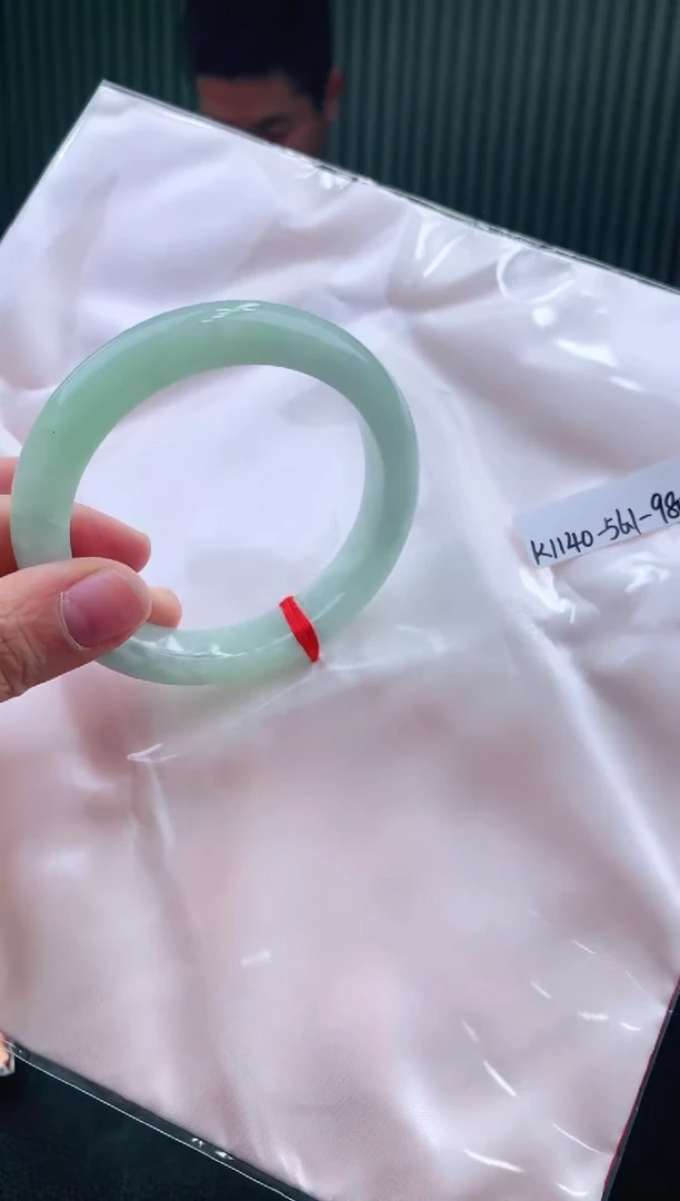 未镶嵌手镯翡翠111