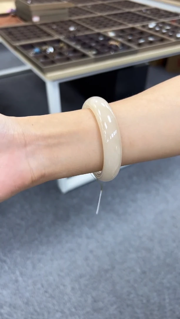 未镶嵌手镯和田玉55  016