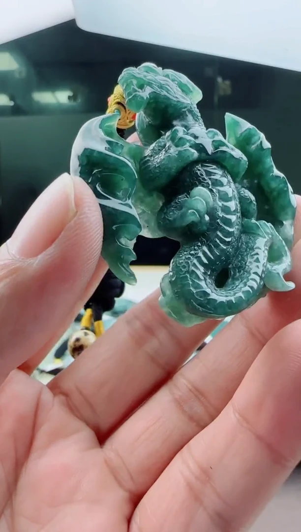 【闪购商品】翡翠颈饰未镶嵌1111111111111111