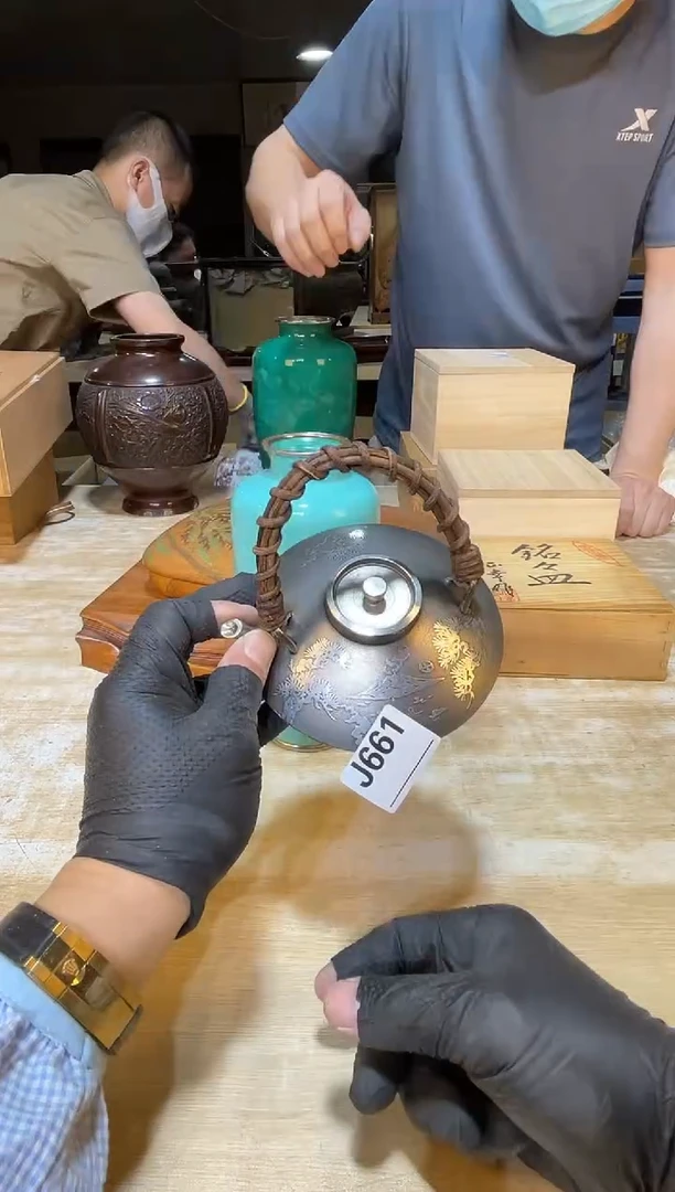 军**哥直播闪购商品已上架！