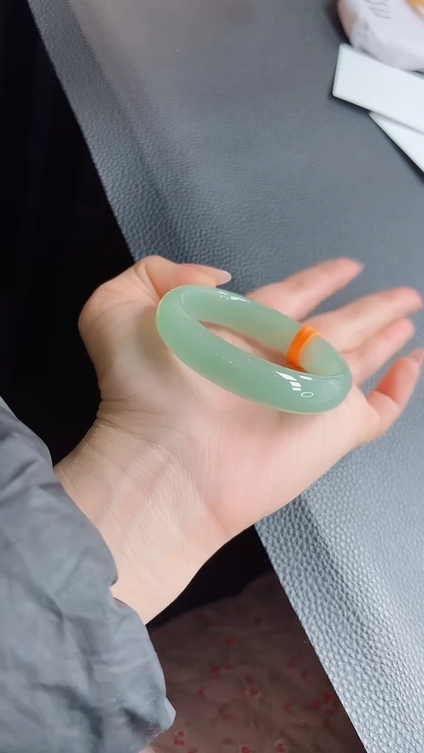 【闪购商品】石英质玉手镯未镶嵌A159