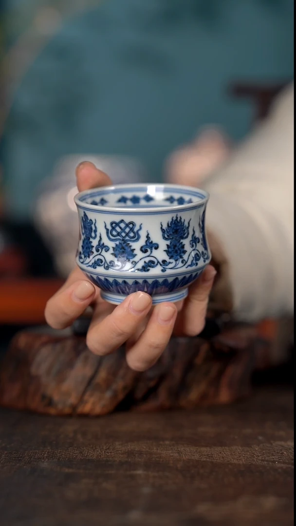 且斋慕明  莲托八宝