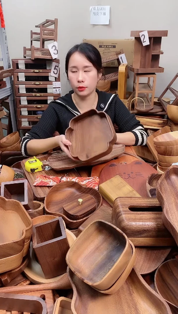 木 南美胡桃木海棠花方砵20*20*4.5cm