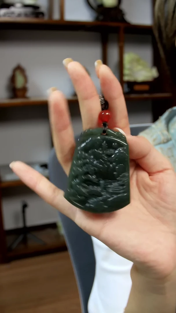 颈饰未镶嵌和田玉山水牌