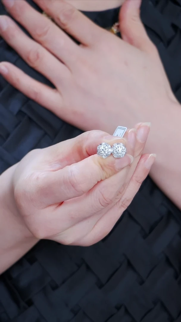 耳饰18K金镶嵌钻石29【】主石0.6ct