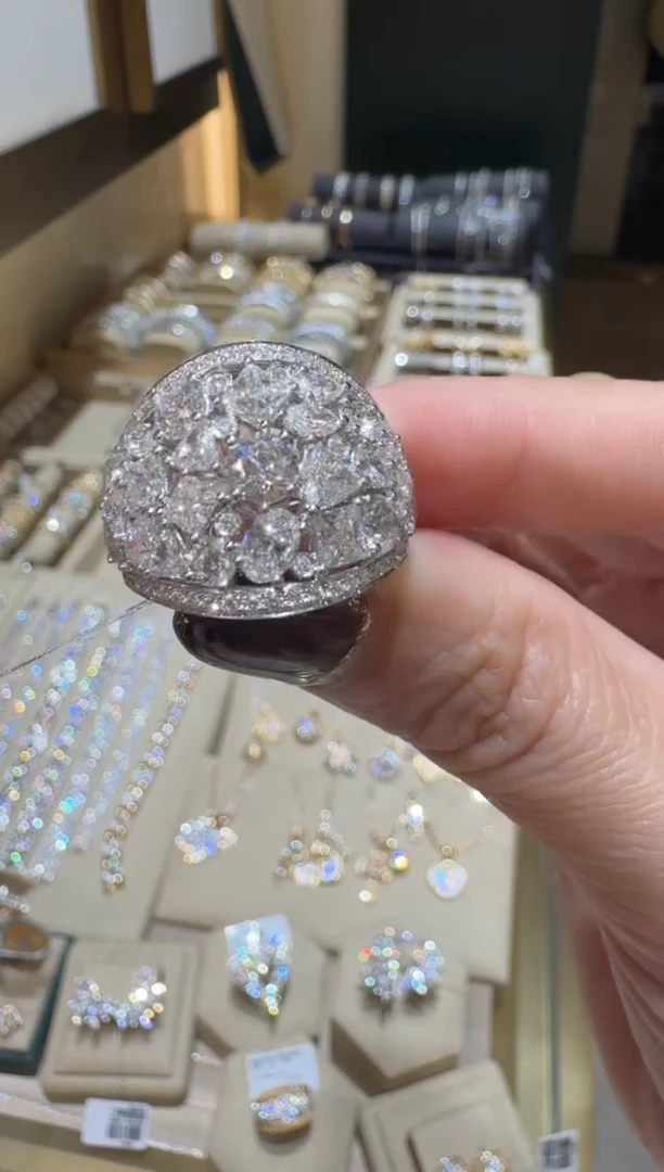 18K金镶嵌戒指/指环钻石戒指