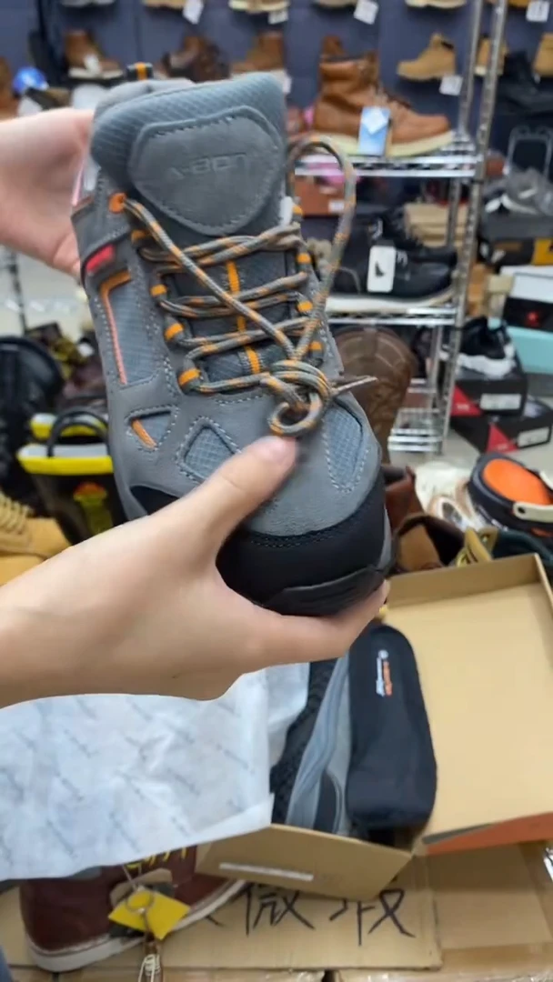 牛皮45码，A8-03号，运动鞋码，登山鞋默认瑕疵