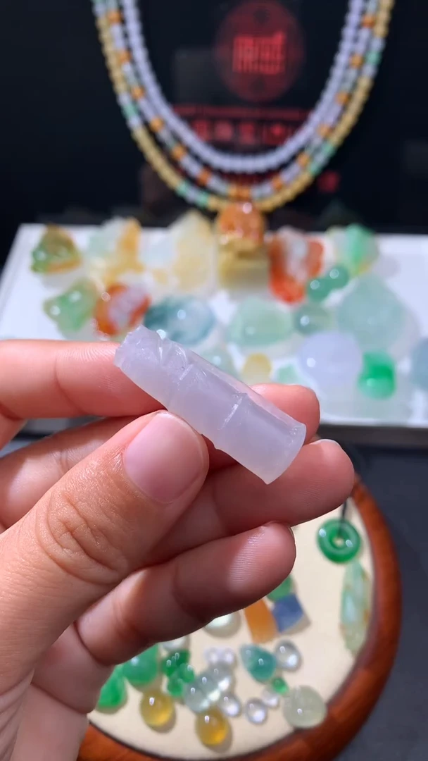 未镶嵌定制翡翠