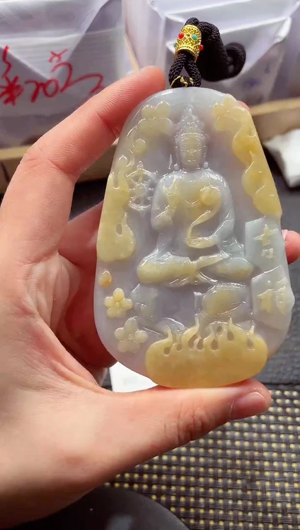 颈饰未镶嵌翡翠000111 普贤