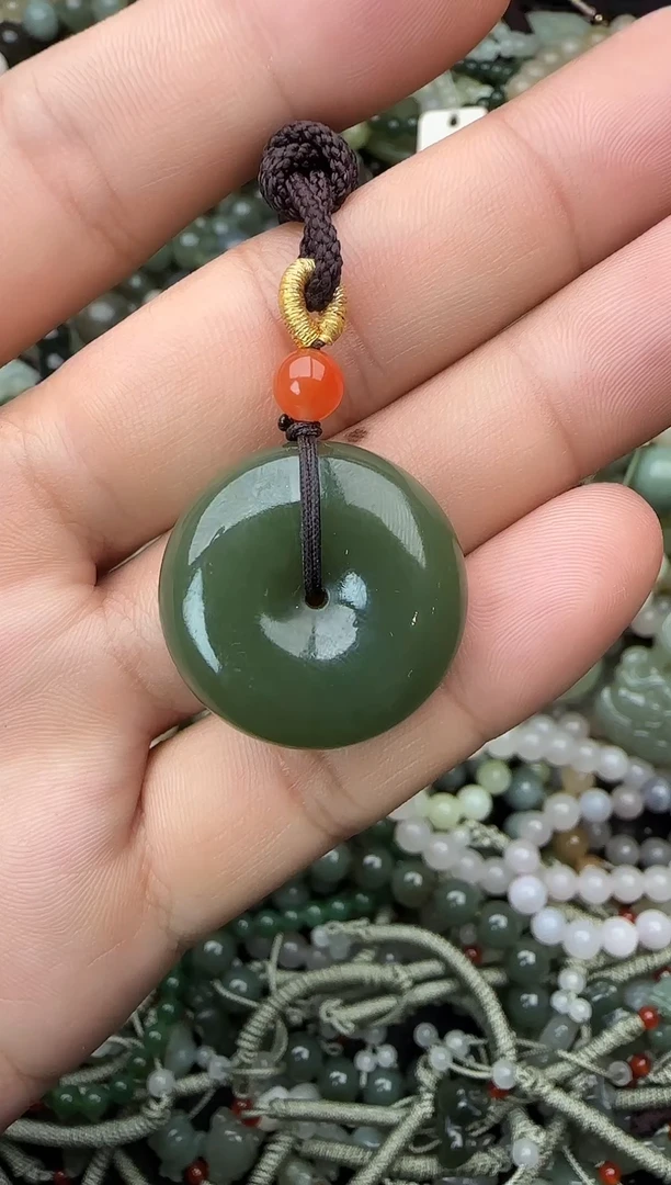 颈饰未镶嵌和田玉拍一发一