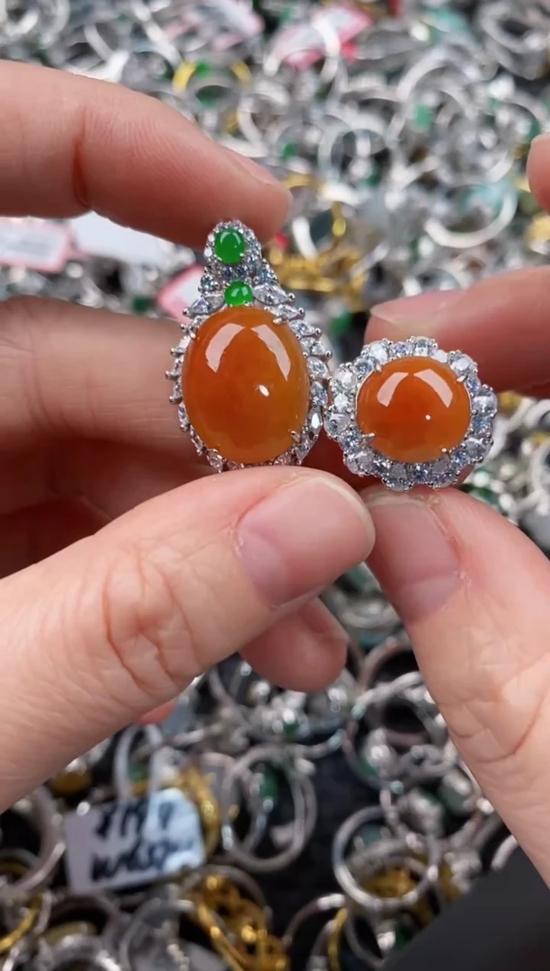 银S925镶嵌戒指翡翠888               2