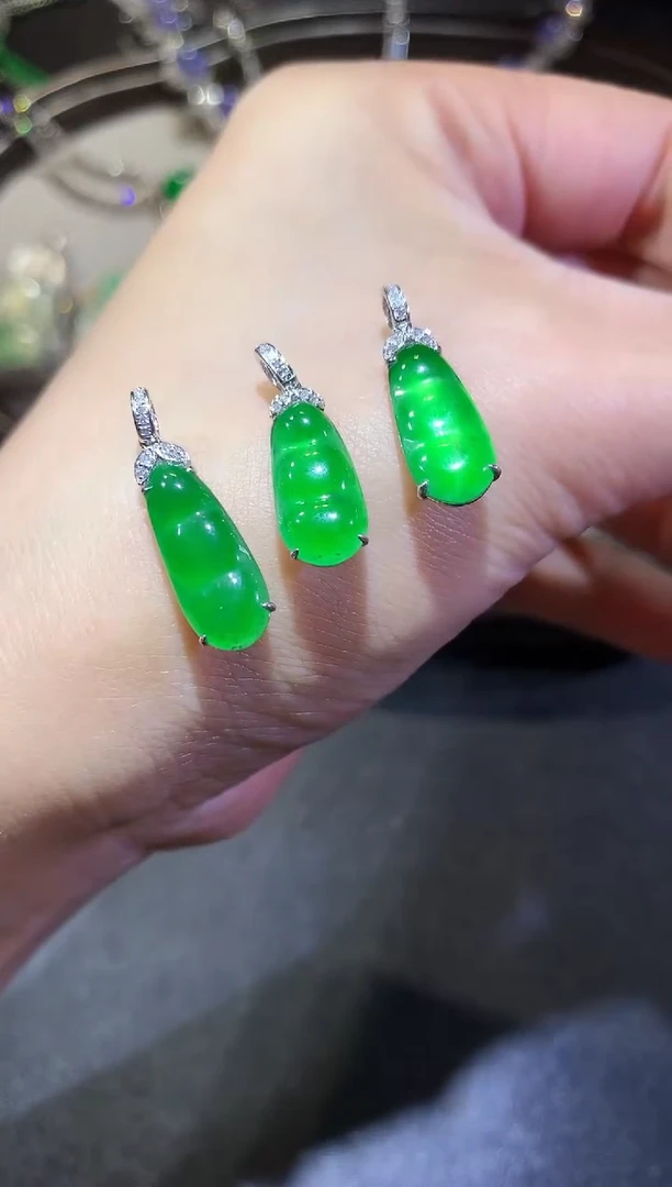 【闪购商品】翡翠吊坠(不含链)18K金镶嵌14-豆子（多样性发货一件