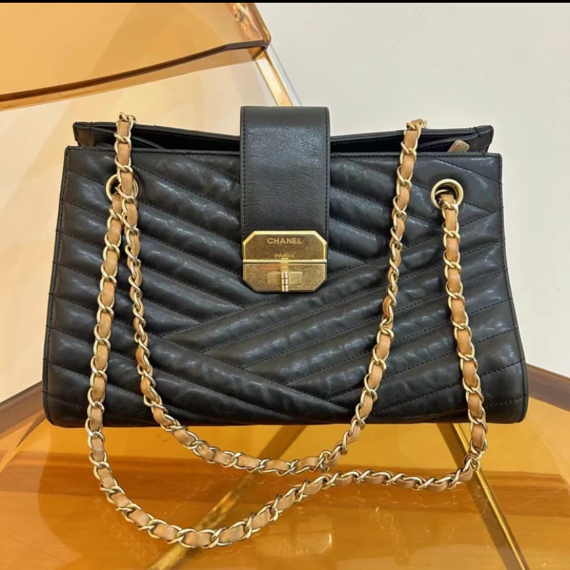 95新 Chanel/香奈儿 GGS2.55托特包黑金油蜡牛皮15开11957505