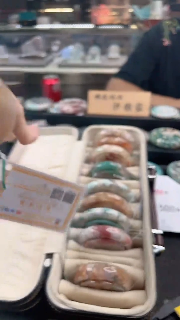 未镶嵌手镯石英质玉尘*丷圈口（赠品镯心）