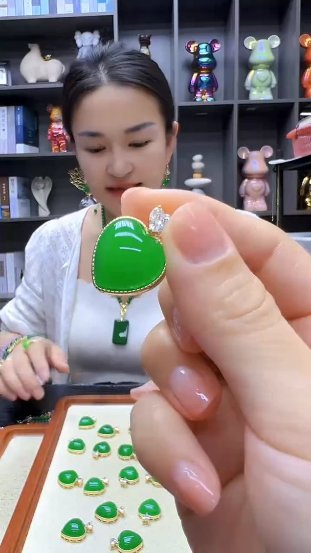 翡翠14K金镶嵌颈饰沉白diy劲饰