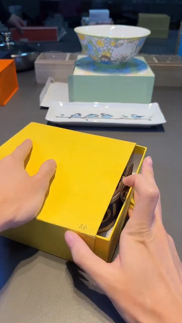 F 小新全球仓小新全球仓小新全球仓