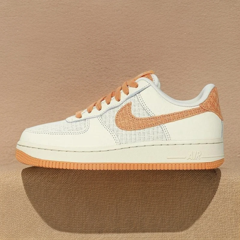 NIKE耐克女鞋运动鞋流光风AIR FORCE 1 '07运动休闲鞋IB7944-113