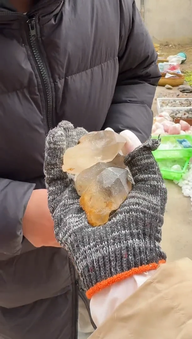 【闪购商品】水晶摆件未镶嵌茶水晶多样性发一个 004