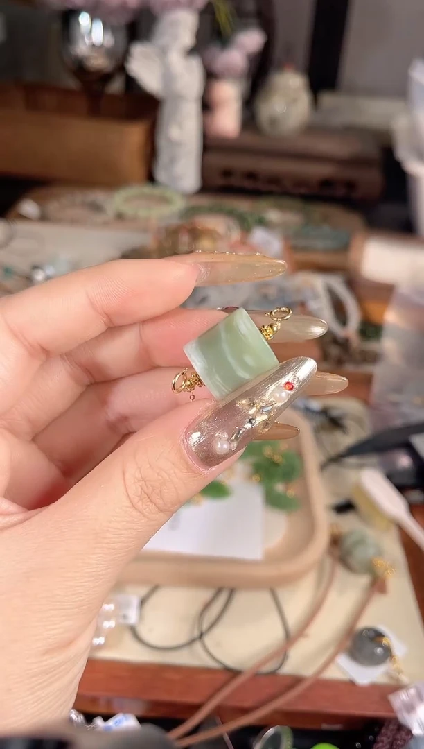 吊坠(不含链)银S925镶嵌和田玉多样性发其一孤品默认微瑕