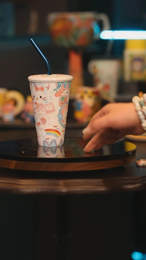 【闪购商品】摆件景德镇釉下彩绘设计师款陶瓷