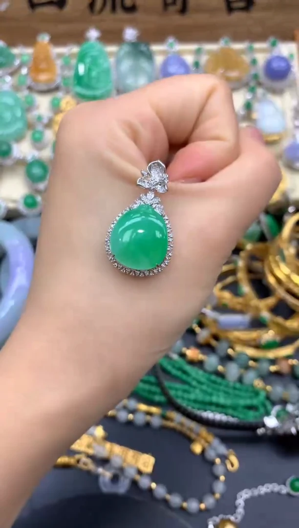 【闪购商品】翡翠颈饰18K金镶嵌373-中国好珍宝