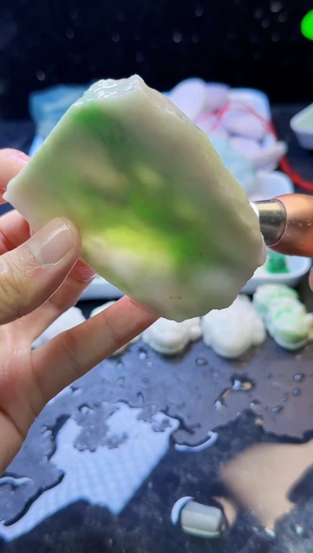 颈饰未镶嵌翡翠皮*鸭066