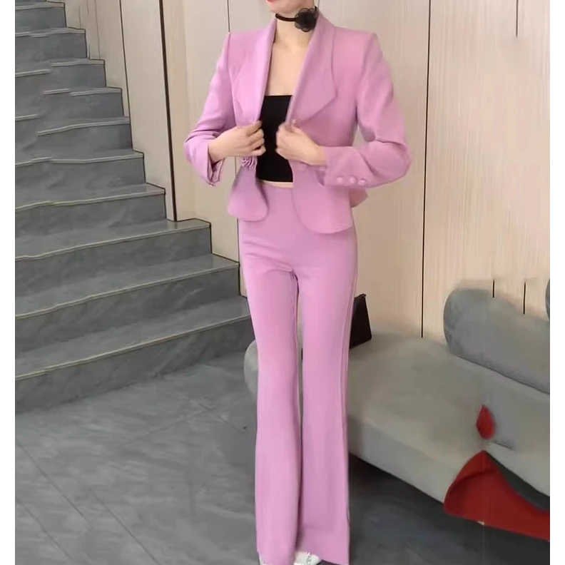 2025春季新款收腰修身花瓣扣时尚套装短款西装高腰微喇叭裤两件套