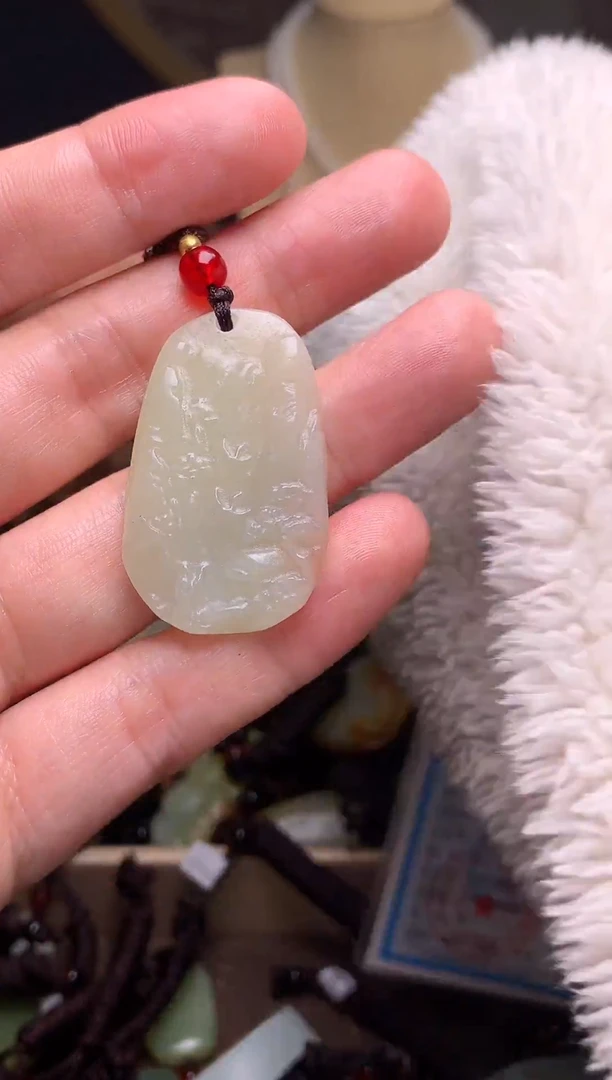 颈饰未镶嵌和田玉新疆料青海料清水和田玉吊坠