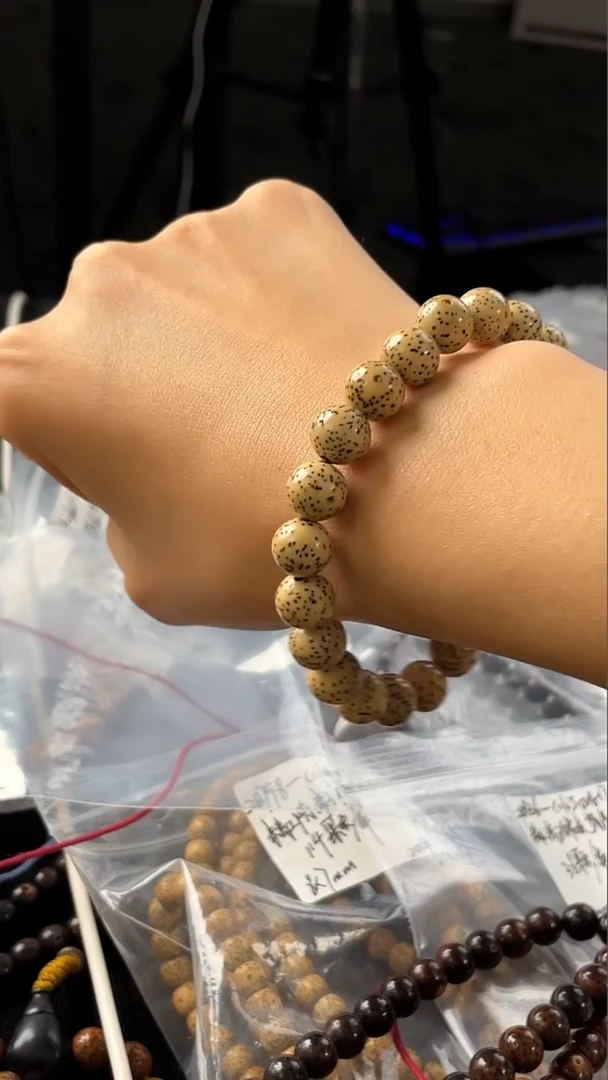 手串星月菩提精工级陈籽圆珠10手串（白）