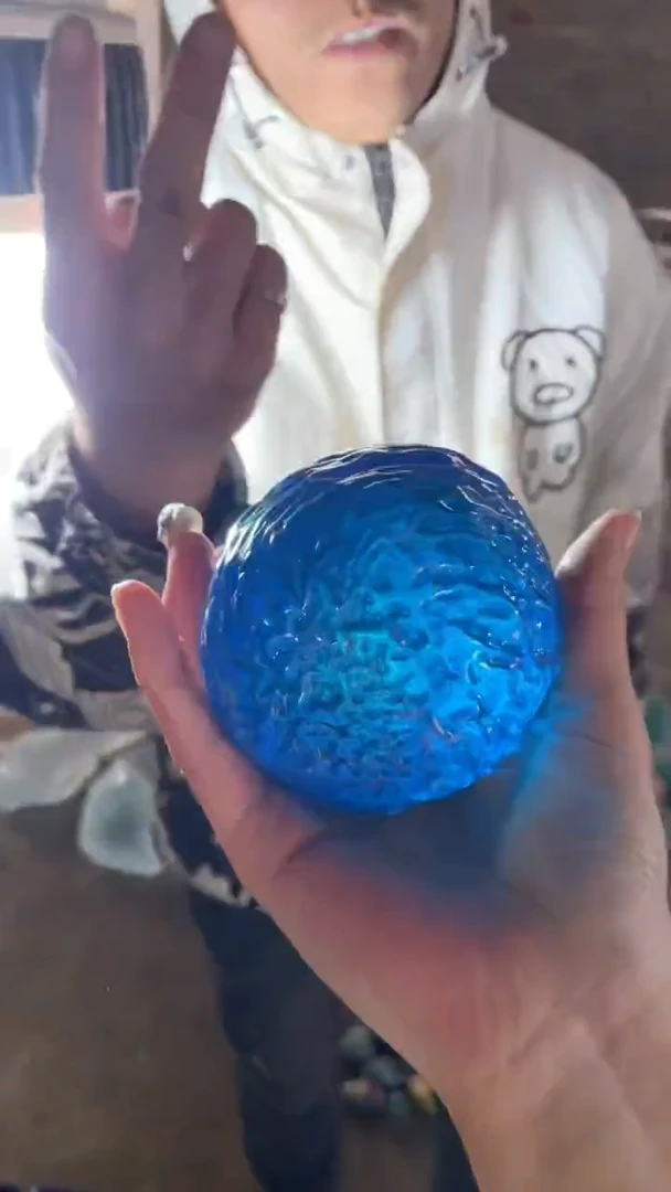 新疆五彩石原石摆件