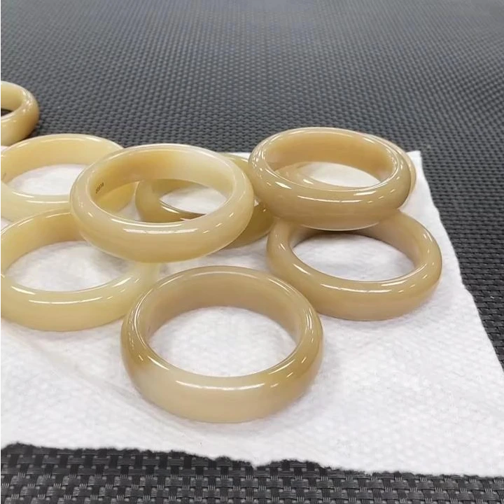 【老郑家】和田玉手镯一支 (多样性发1件)