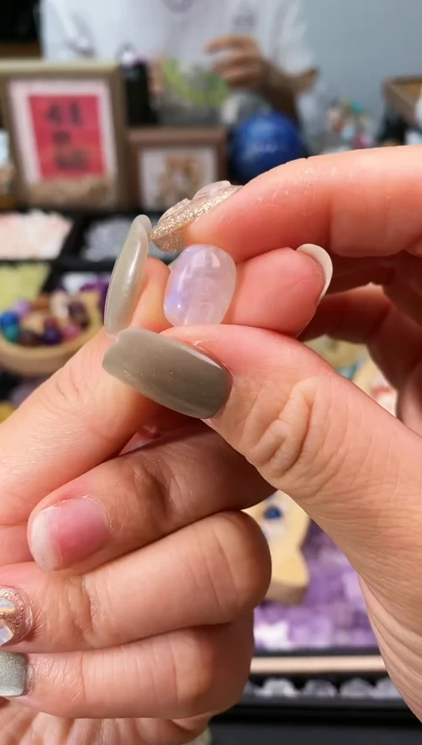 未镶嵌颈饰月光石20a多样性发其一/6.23/1个