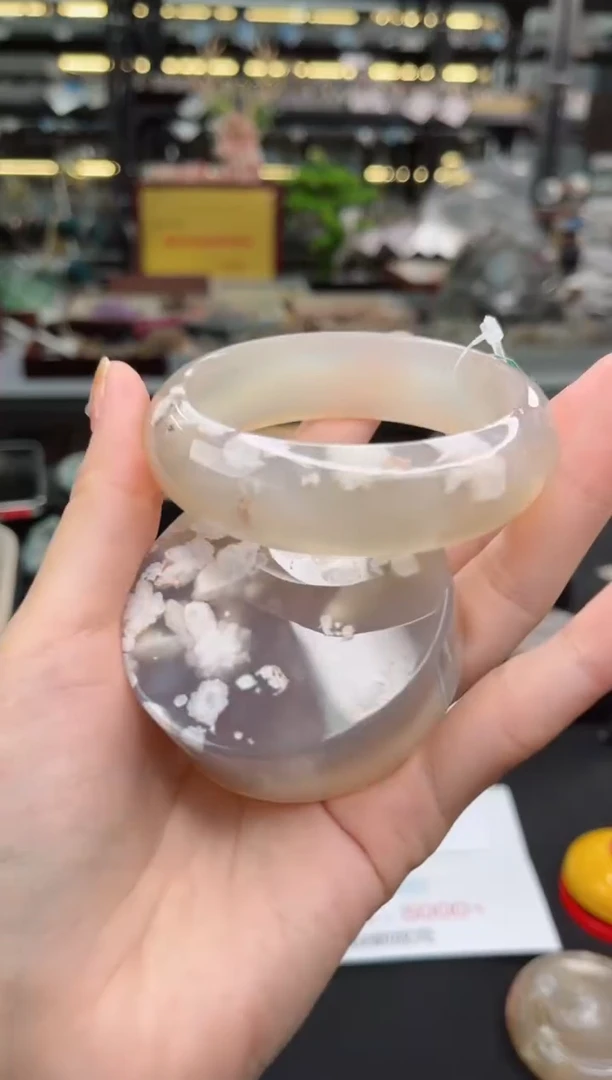 【闪购商品】石英质玉手镯未镶嵌59圈口（赠品镯心）3681144