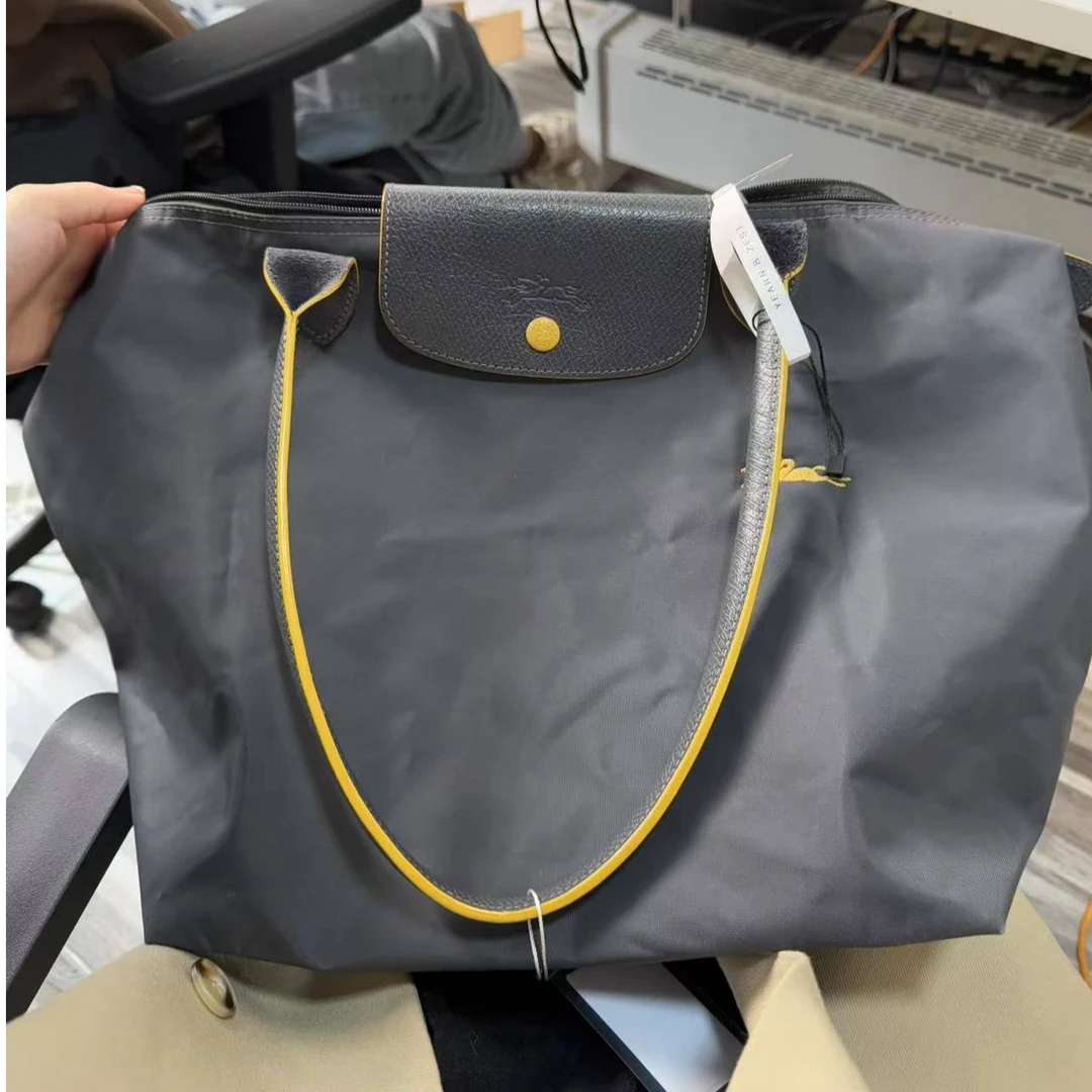 95新  珑骧灰色单肩包G25100019