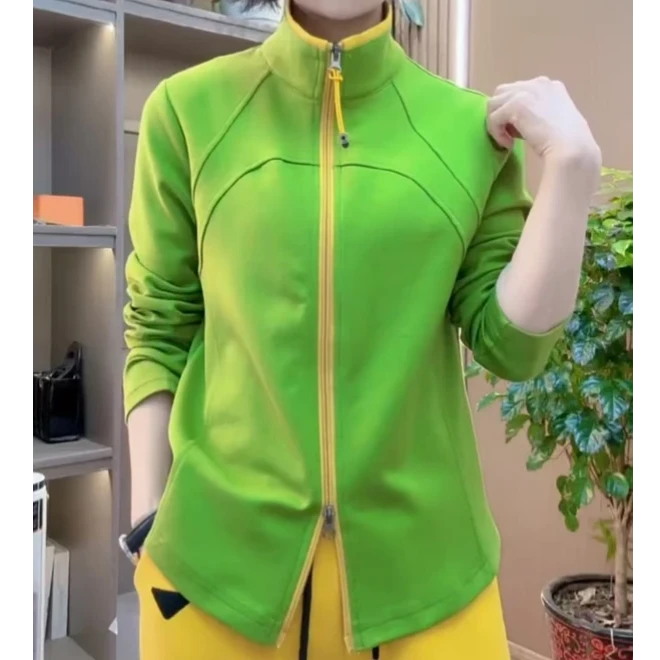 春季新款时尚百搭显瘦运动立领拉链开衫设计感修身显瘦长袖上衣