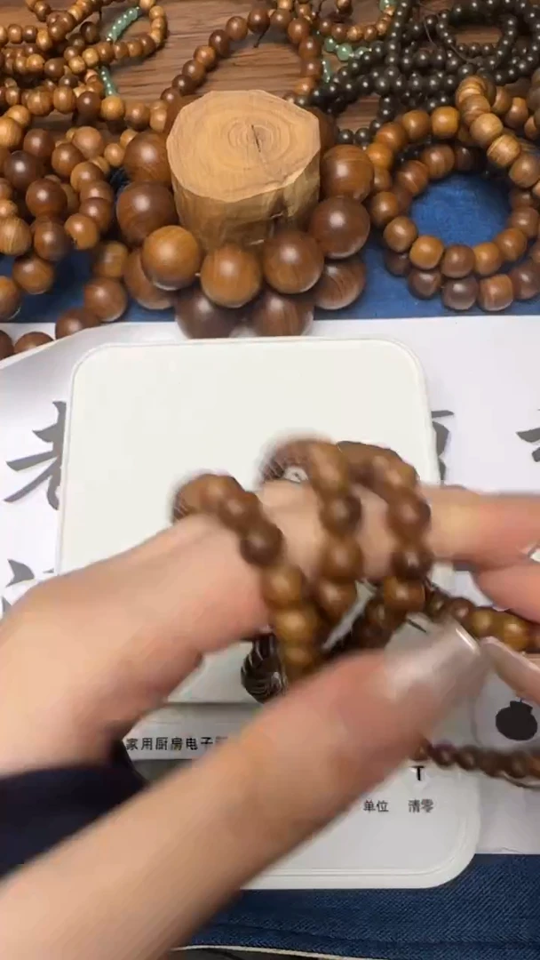 印度迈索尔老山檀1.0*1.1阴沉