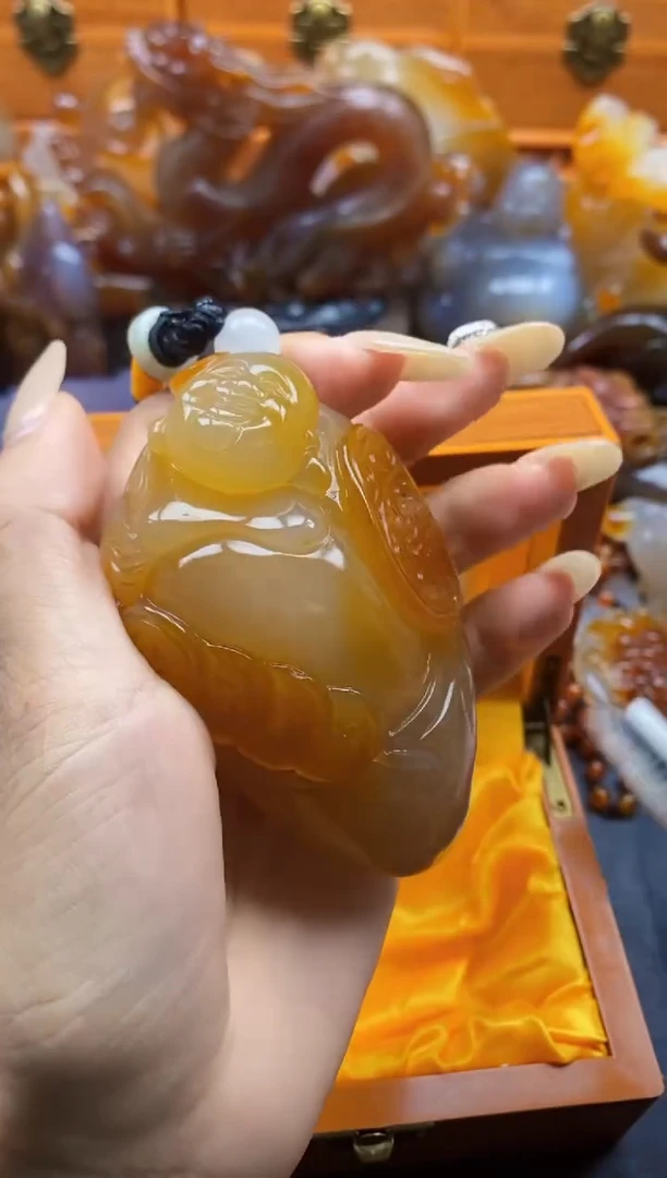 玛瑙/玉髓挂件未镶嵌^****路ll