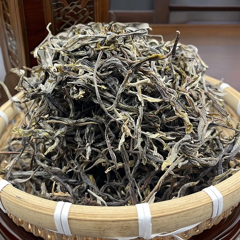 2016年糯伍中小树普洱茶生茶散料