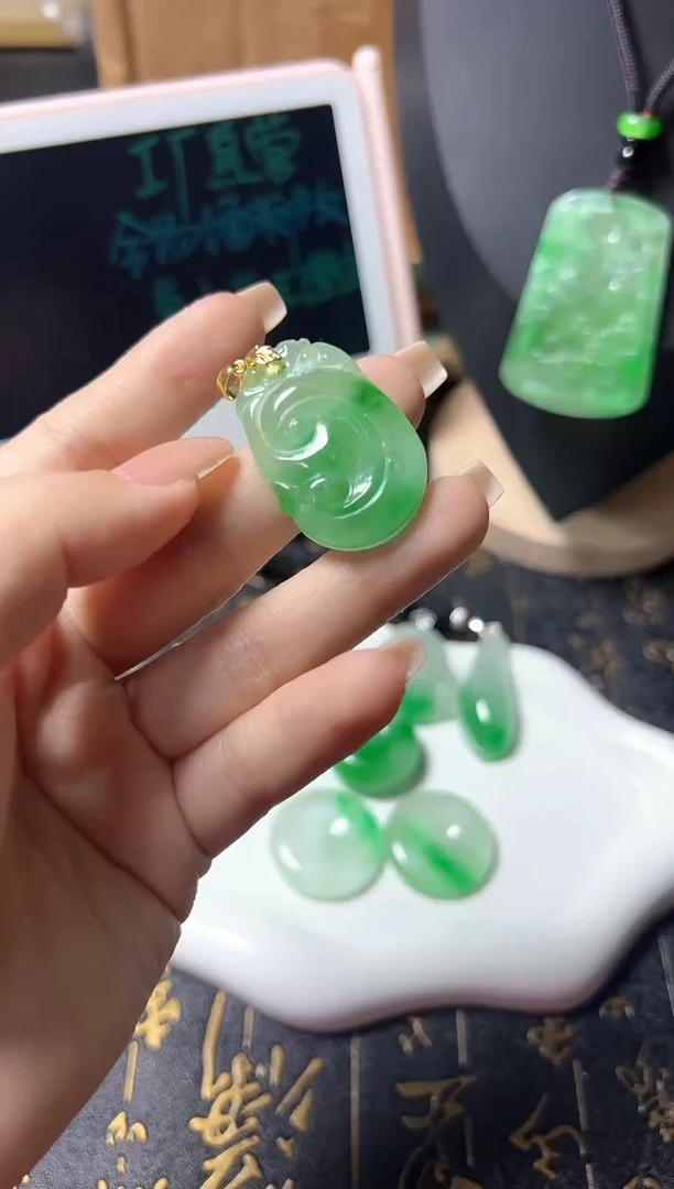 颈饰未镶嵌翡翠所见即所得，一图一物