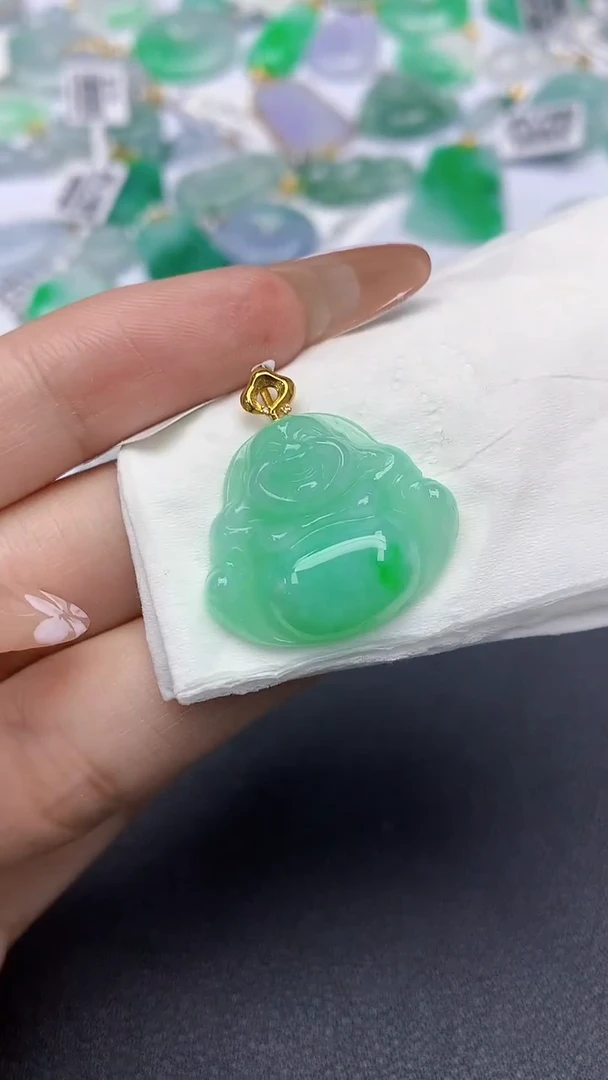 颈饰18K金镶嵌翡翠a货假一赔三支持复检百元上9元证书费自理