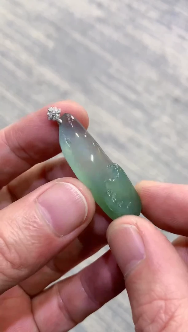 颈饰未镶嵌翡翠天然A货翡翠