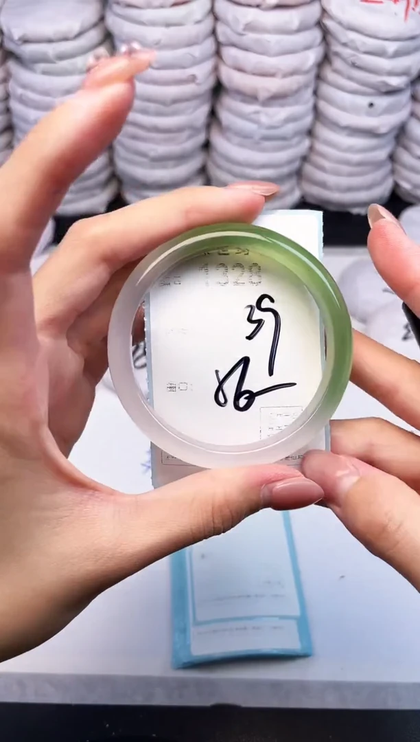 手镯玛瑙/玉髓未镶嵌1328