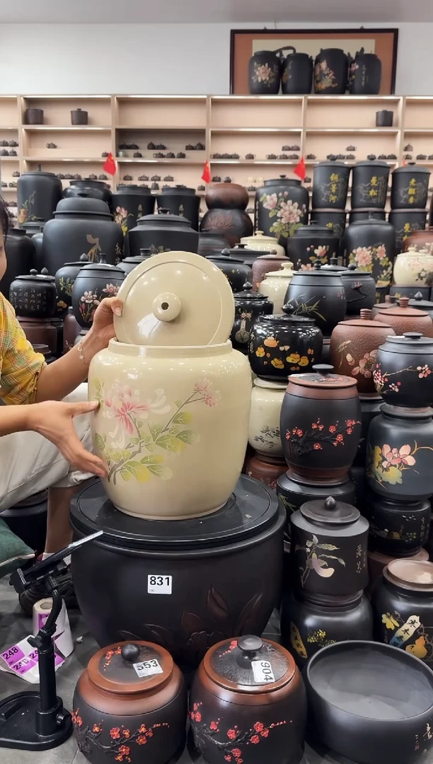 罐瑕疵水缸15升白泥   924