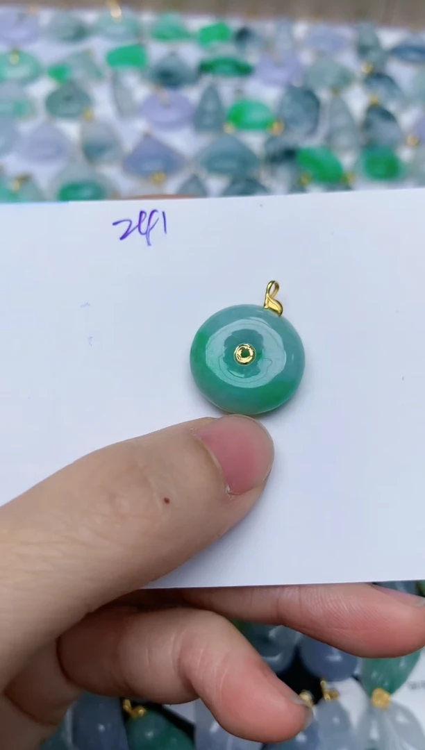 【闪购商品】翡翠颈饰18K金镶嵌天然翡翠A货