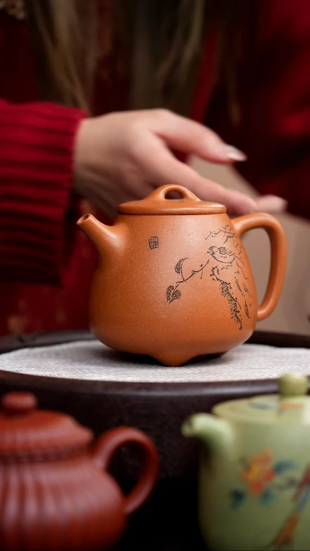 【闪购商品】紫砂茶壶段泥花鸟高石瓢