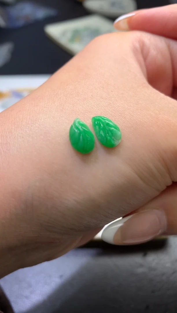 未镶嵌定制翡翠毛货 9.7-6.4-3